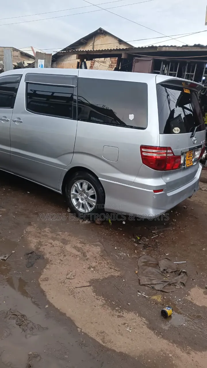 Toyota Alphard 2007 Silver