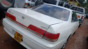 Toyota Mark II 2002 White