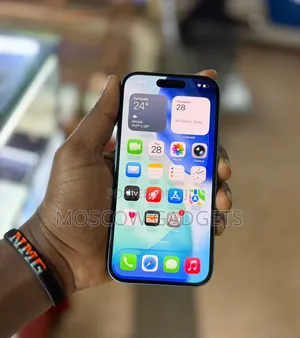 Apple iPhone 16 128 GB Green