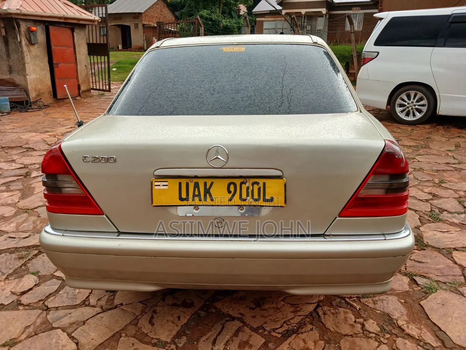 Mercedes-Benz C200 1998 Gold