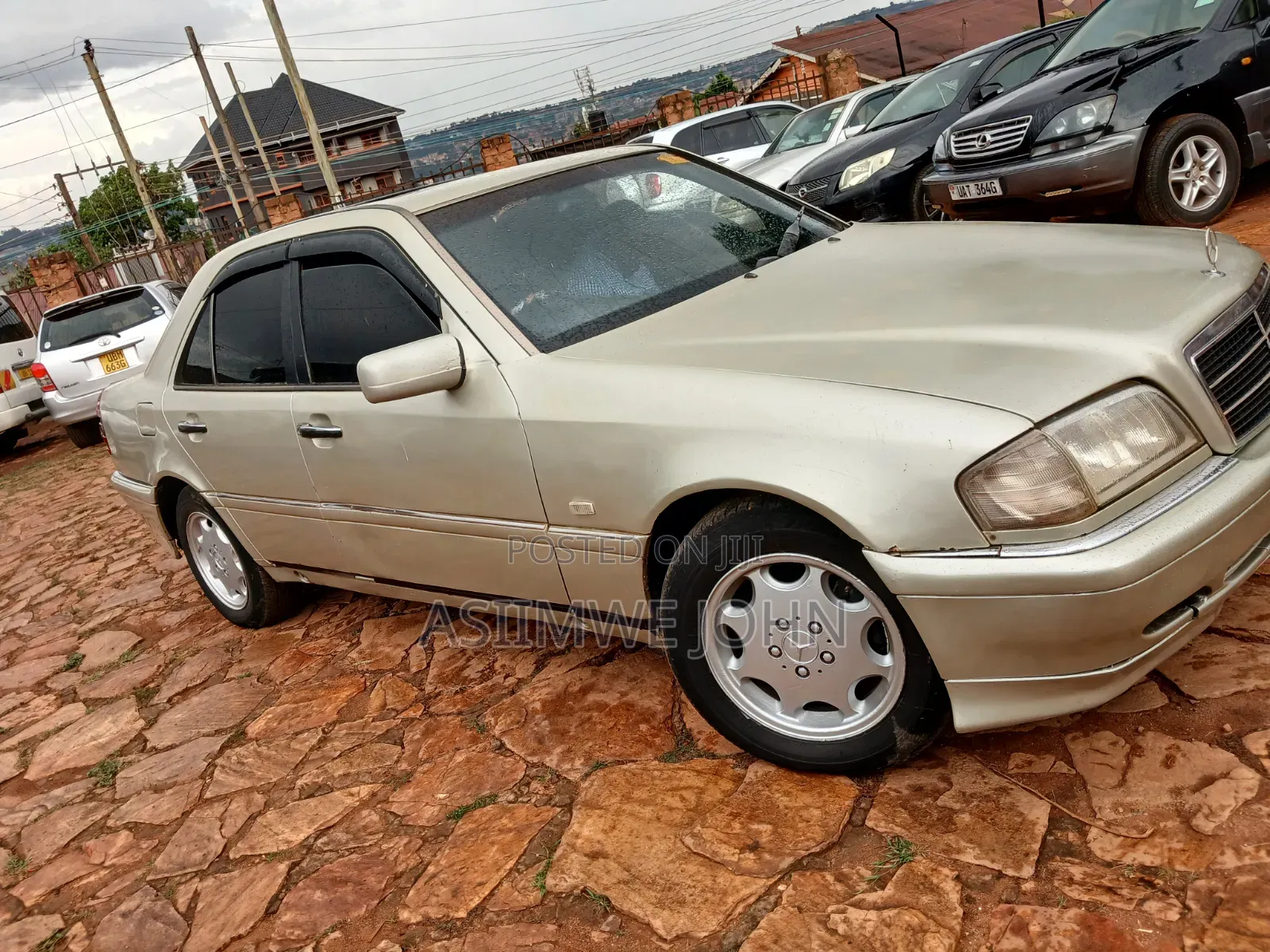 Mercedes-Benz C200 1998 Gold