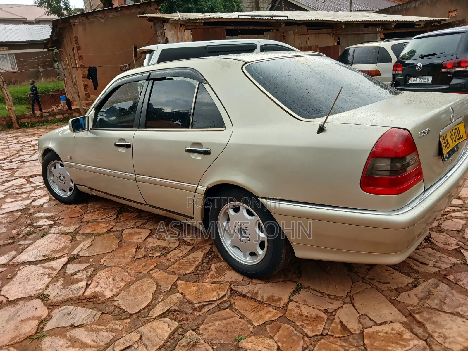 Mercedes-Benz C200 1998 Gold