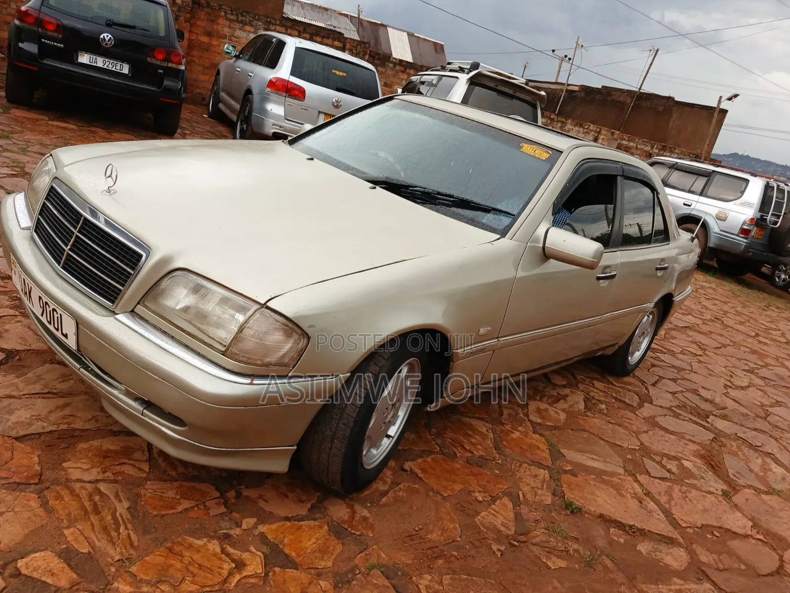 Mercedes-Benz C200 1998 Gold