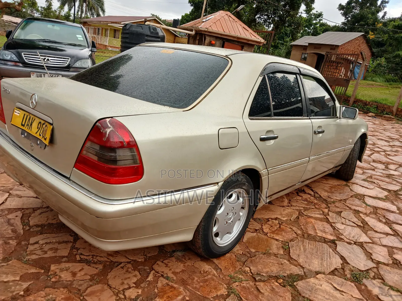 Mercedes-Benz C200 1998 Gold