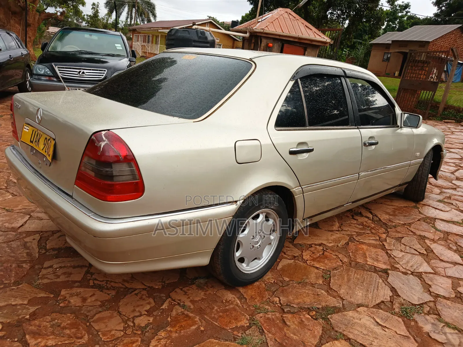 Mercedes-Benz C200 1998 Gold