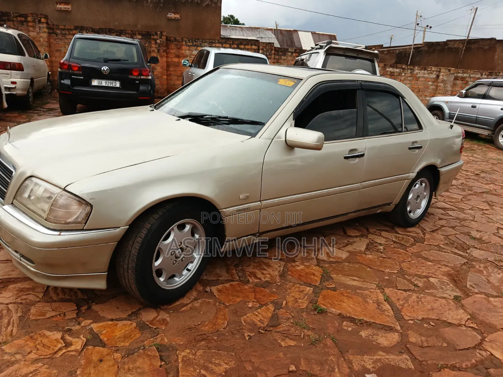 Mercedes-Benz C200 1998 Gold