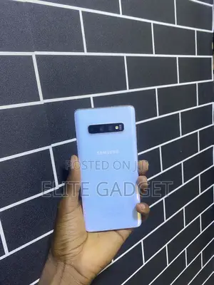 Samsung Galaxy S10 Plus 128 GB Blue