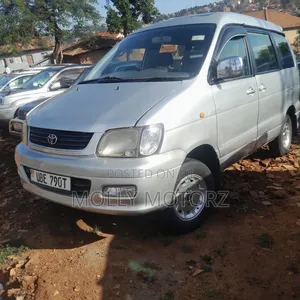 Toyota Noah 2002 Silver