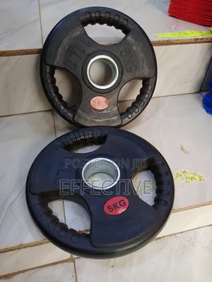 5kg Rubber-Coated Tri-Grip Weight Plates.