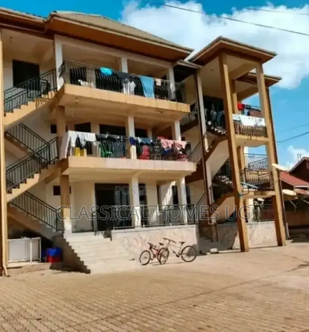 3bdrm Apartment in Mutundwe, Central Division for rent