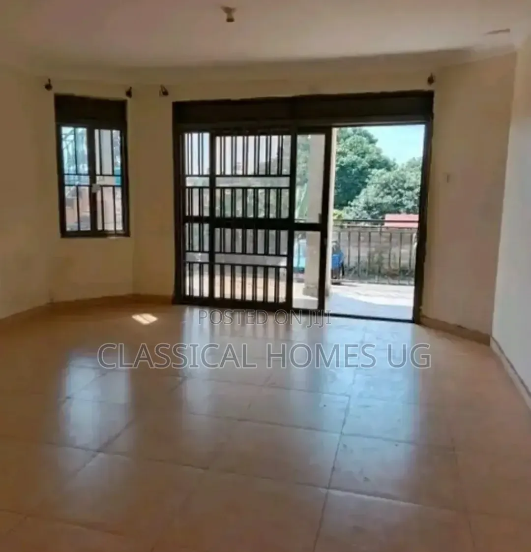 3bdrm Apartment in Mutundwe, Central Division for rent