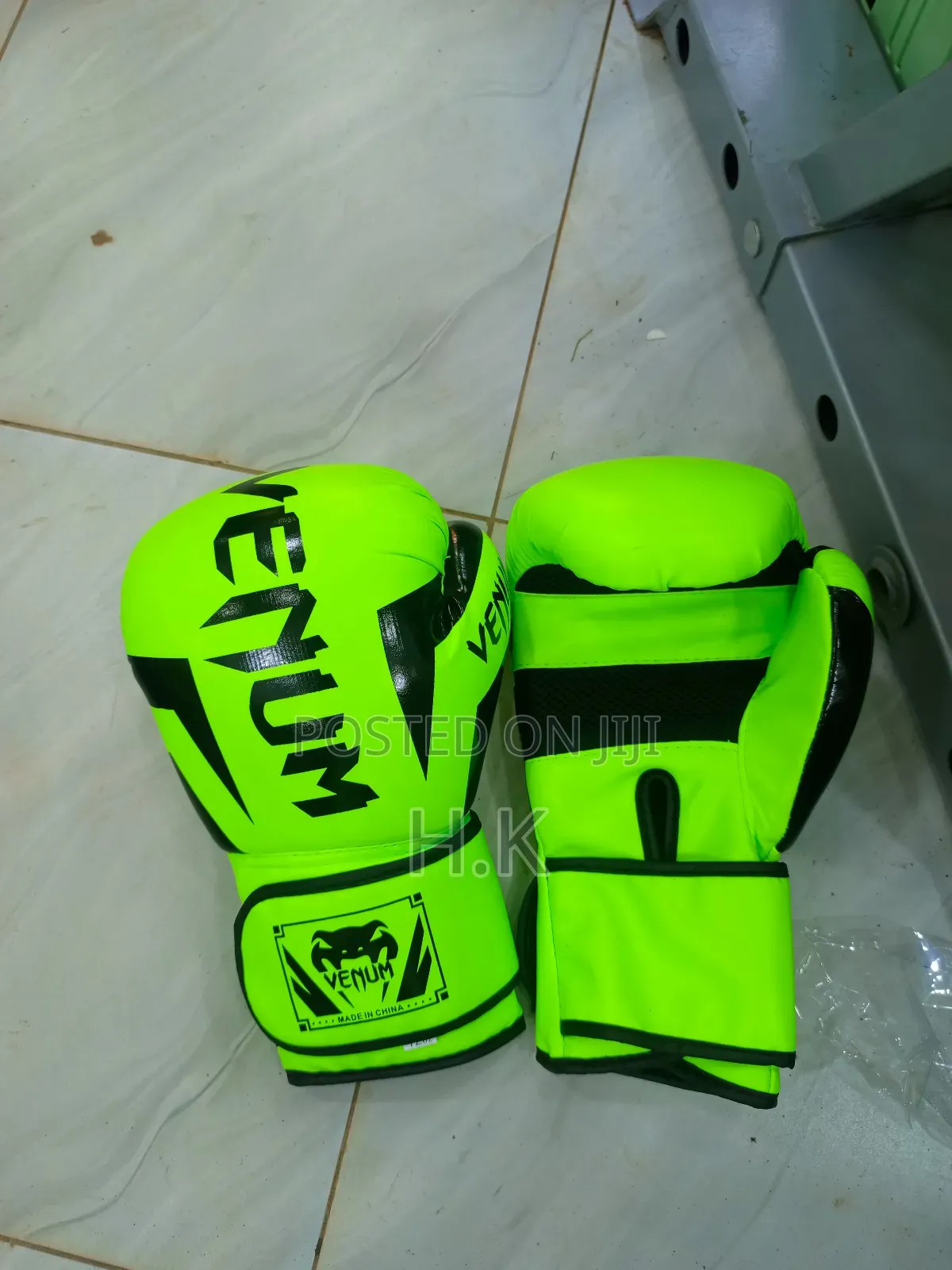Sparing Professional Training Boxing Gloves for Both Kid's and Adults