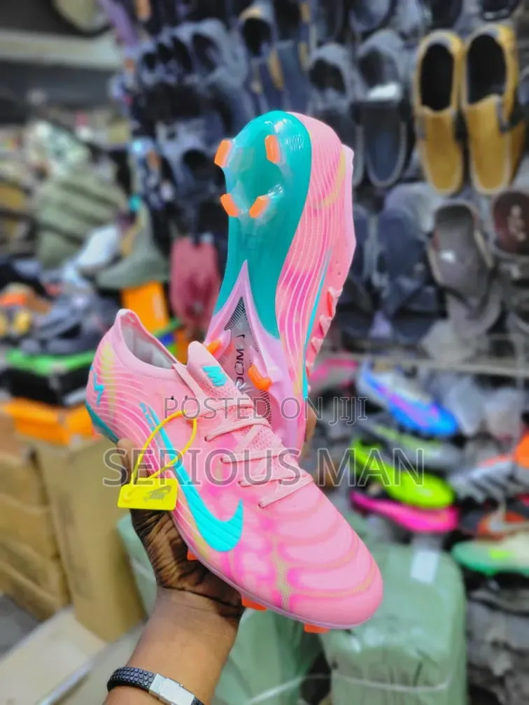 Nike Air Zoom Mercurial Vapor 16 Firm-Ground Football Boots.