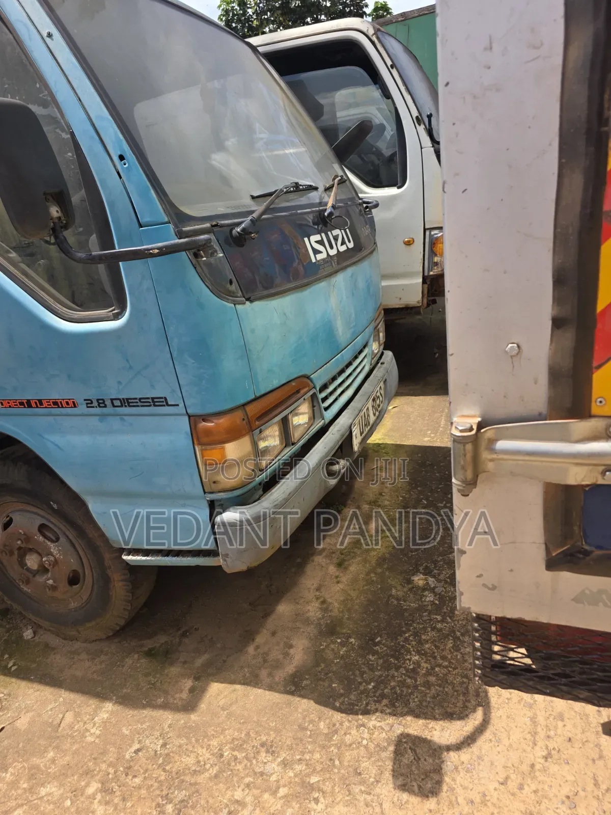 Isuzu Elf Hard Body