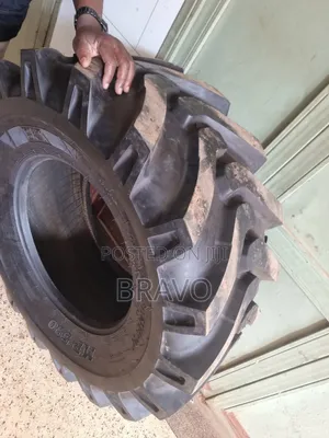 18x22.5 New BKT Tyres for Machines.
