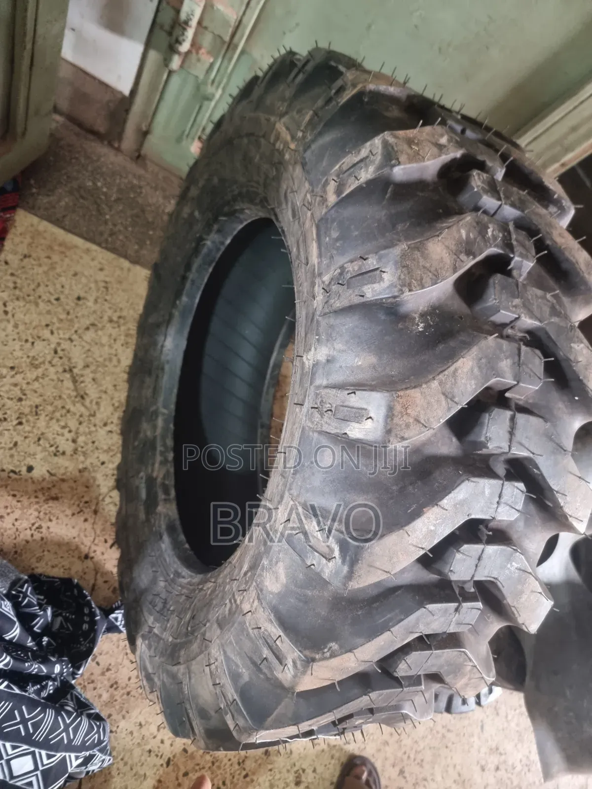10-16.5 New Tyres BKT From India.