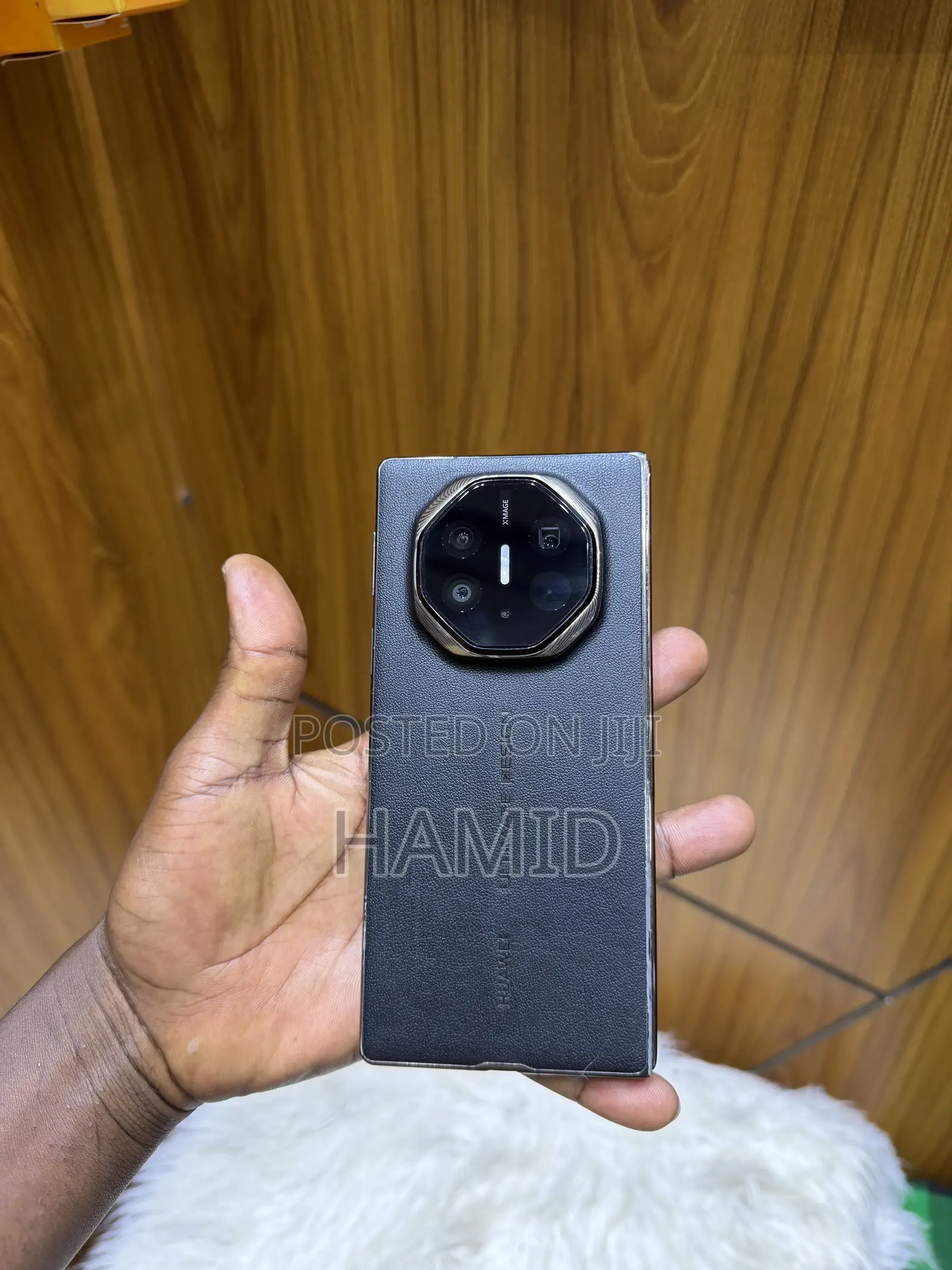 Huawei Mate XT Ultimate Design 1 TB Black