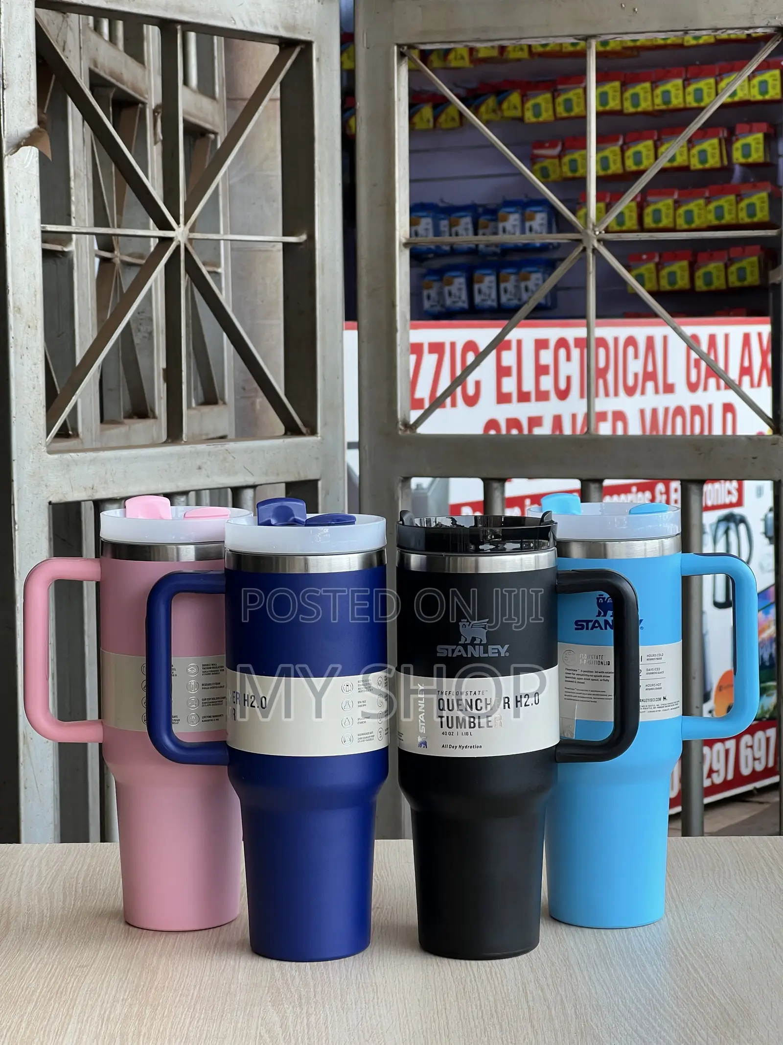 Stanley Tumbler Cup With Handle – Keeps Drinks Hot Cold All Day