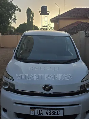 Toyota Voxy 2013 White