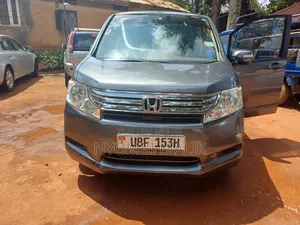 Honda Stepwgn 2012 Gray