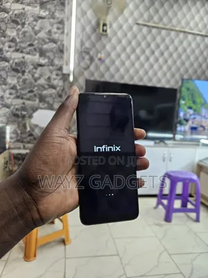 Infinix Hot 30i 128 GB Black