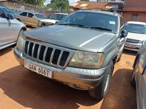 Jeep Cherokee 2000 Gray