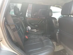 Jeep Cherokee 2000 Gray