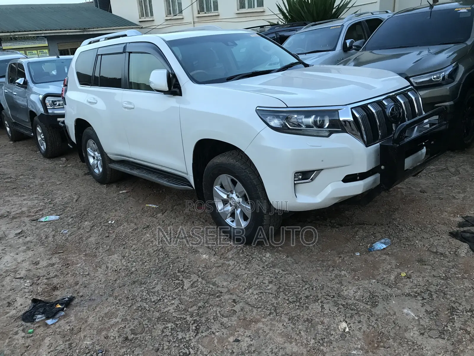 Toyota Land Cruiser 2018 White