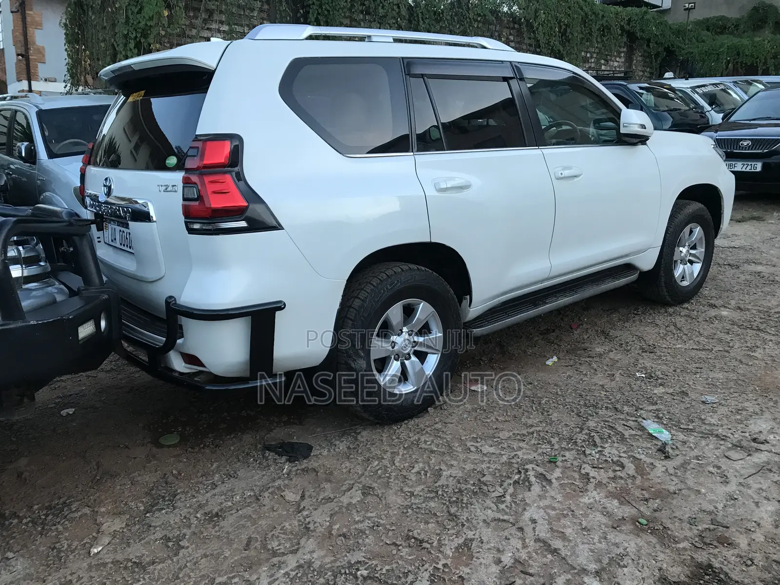 Toyota Land Cruiser 2018 White