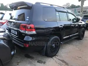 Toyota Land Cruiser Prado 2014 Black