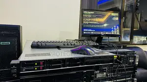 Server HP ProLiant DL360 Gen10 16GB Intel Xeon HDD 640GB