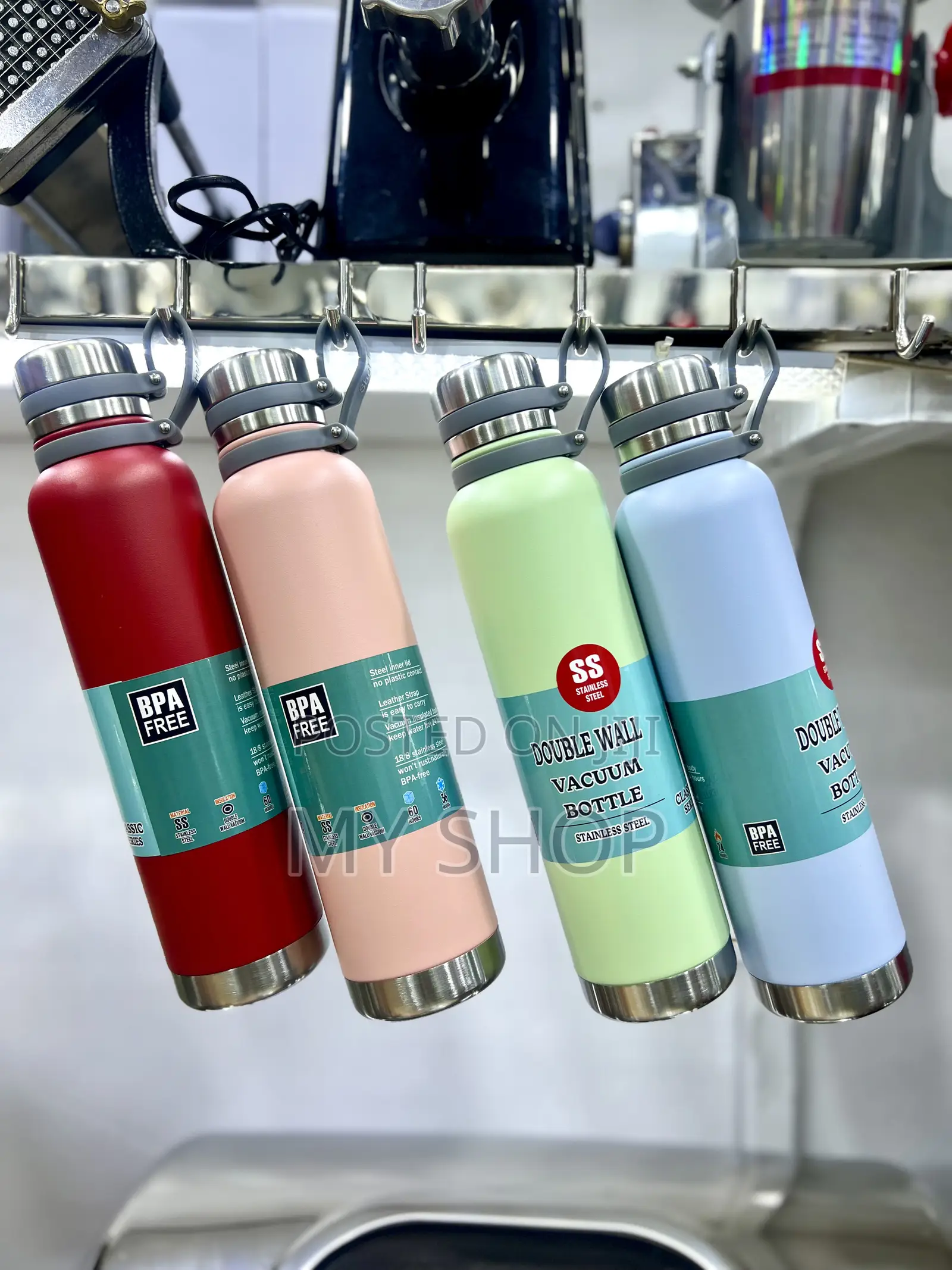 Durable Vacuum Water Bottle With Stylish Modern Design