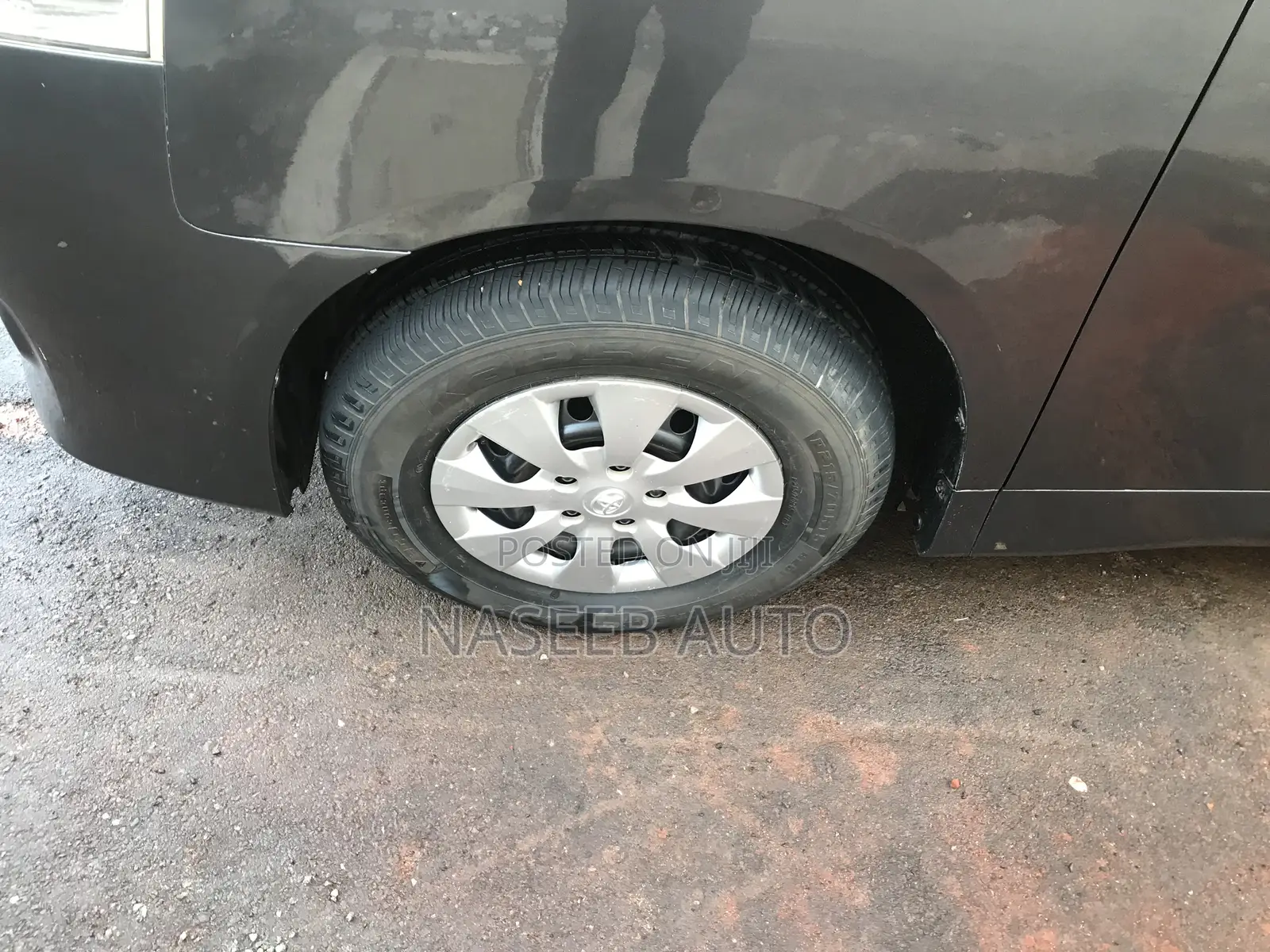 Toyota Noah 2012 Gray