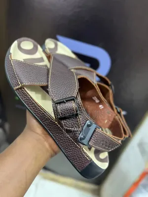 Ecco Pebbled Sandals