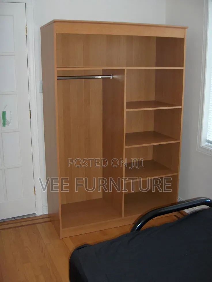 Wardrobe With Hanging Rail Shelves
