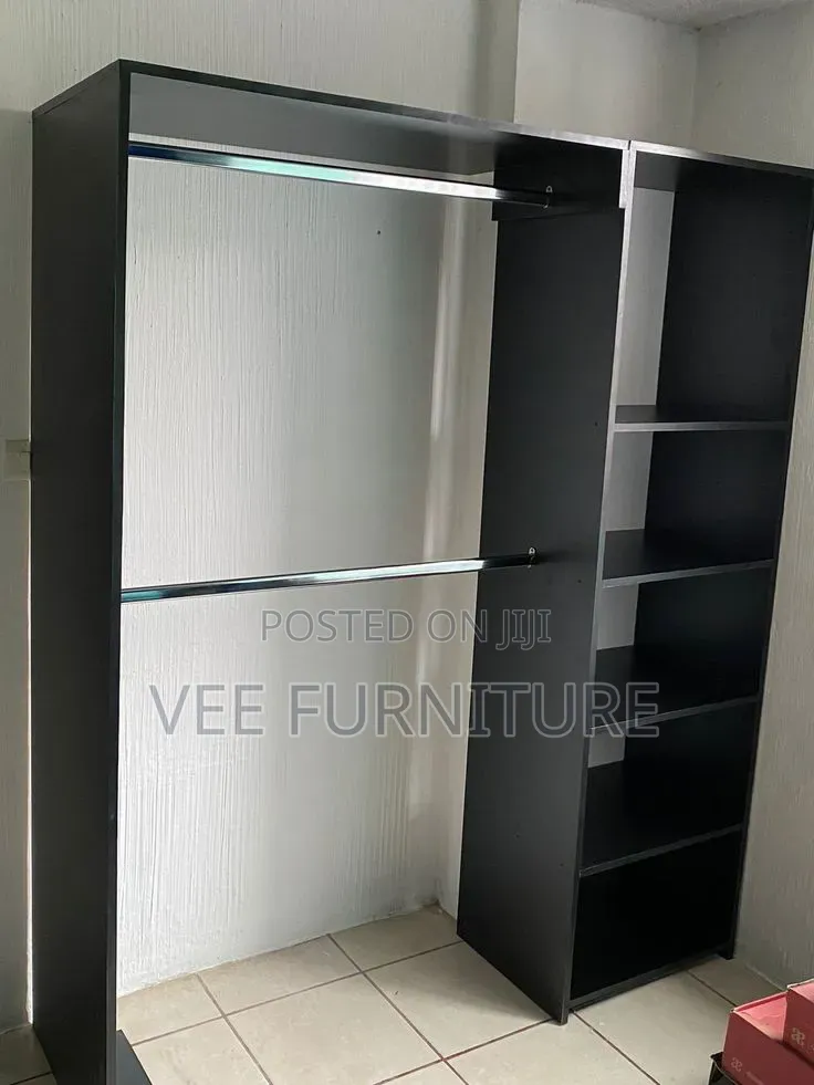Wardrobe With Hanging Rail Shelves