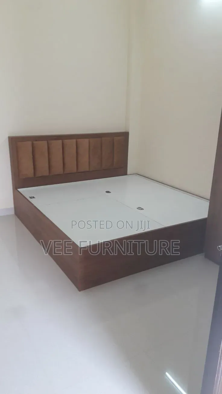 Modern Wooden Platform Bed Set With Wardrobe Lights