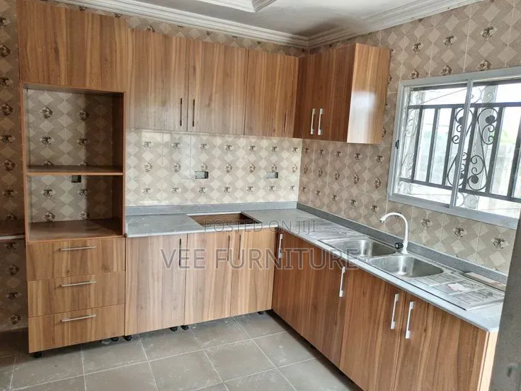 Modern Kitchen Cabinets + Island | Fitted | Vee Furniture Sanctuary