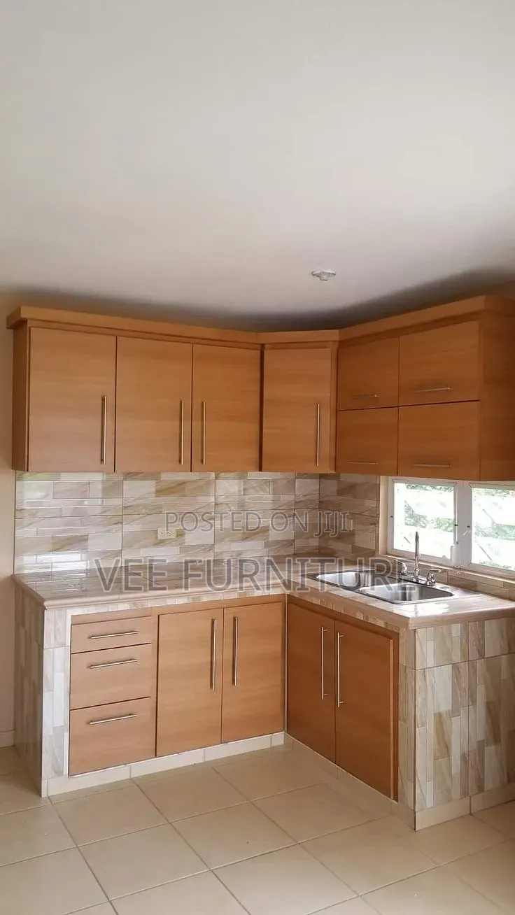 Modern Kitchen Cabinets + Island | Fitted | Vee Furniture Sanctuary