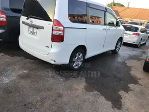 Toyota Noah 2012 White