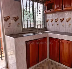 3bdrm Apartment in Mutundwe, Central Division for rent