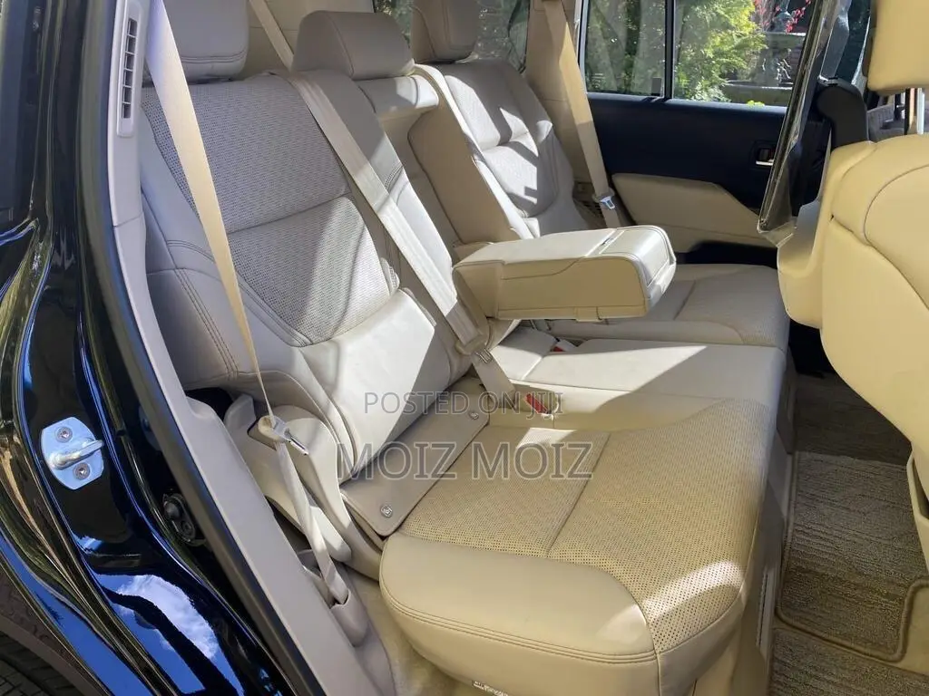 New Toyota Land Cruiser 2025 Black