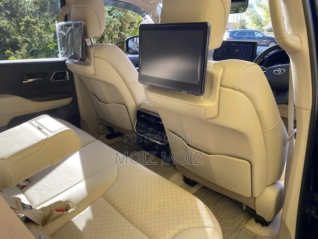 New Toyota Land Cruiser 2025 Black