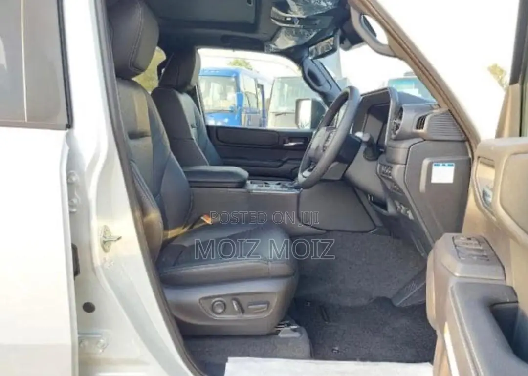 New Toyota Land Cruiser Prado 2025 White