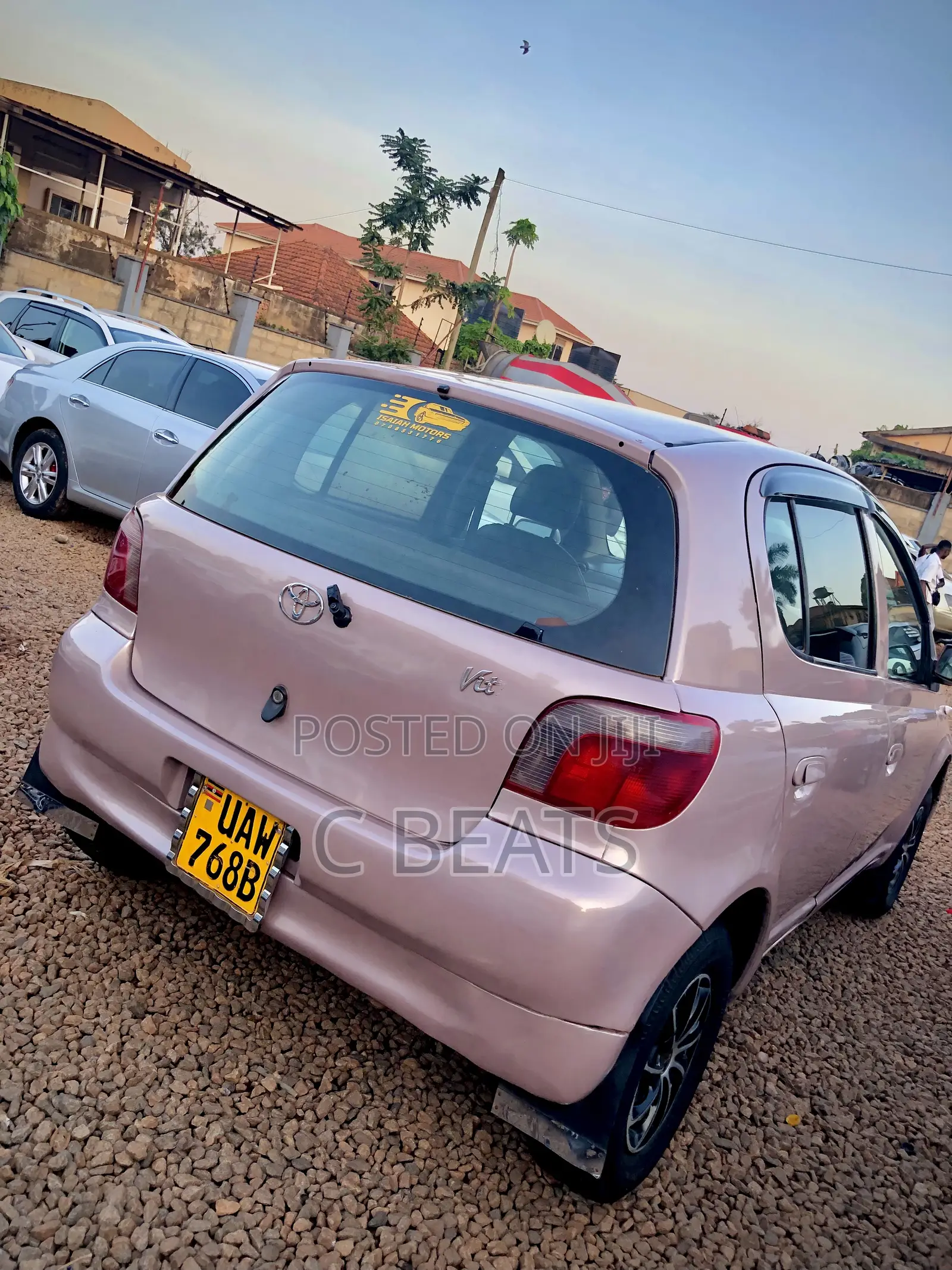 Toyota Vitz 1.3 FWD 5dr 2002 Pink