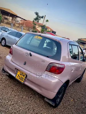Toyota Vitz 1.3 FWD 5dr 2002 Pink