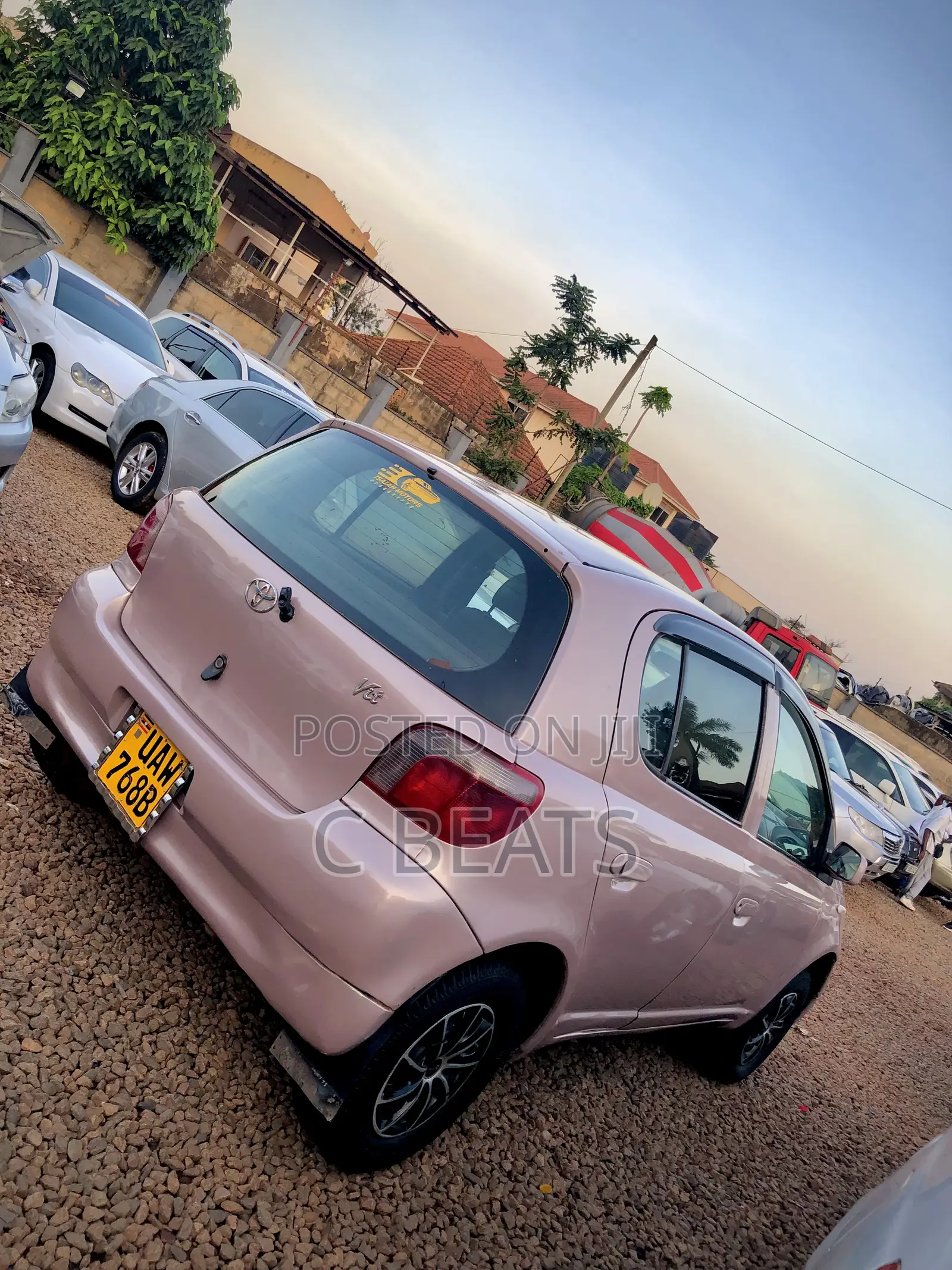 Toyota Vitz 1.3 FWD 5dr 2002 Pink
