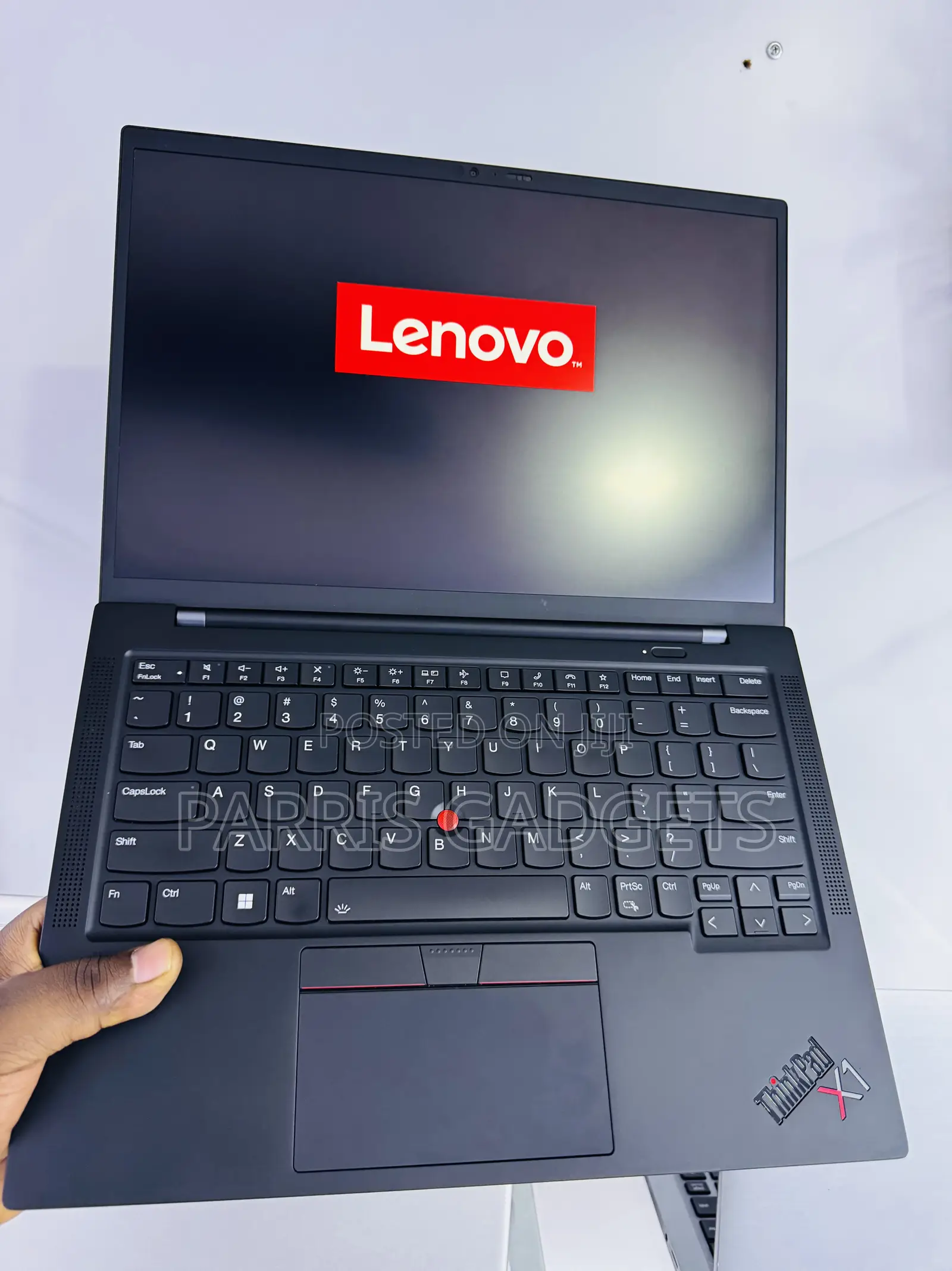 Laptop Lenovo ThinkPad X1 Carbon Gen11 16GB Intel Core i7 SSD 512GB