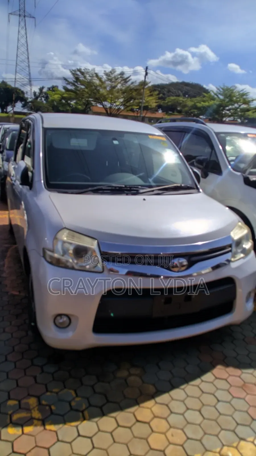 Toyota Sienta 1.5 AWD 2012 Gray