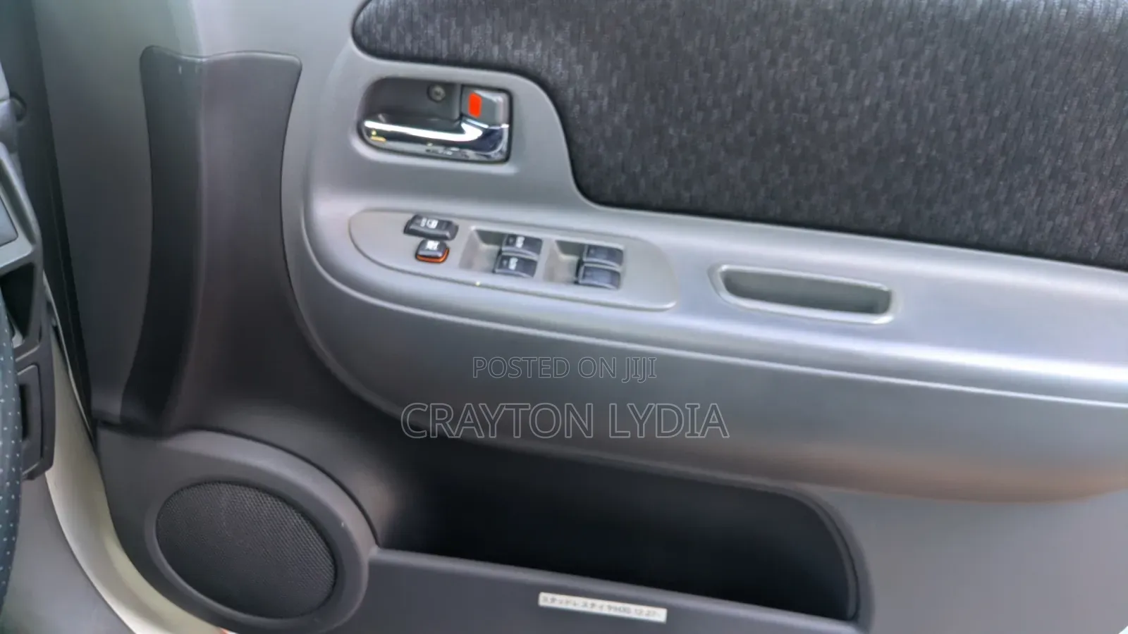 Toyota Sienta 1.5 AWD 2012 Gray